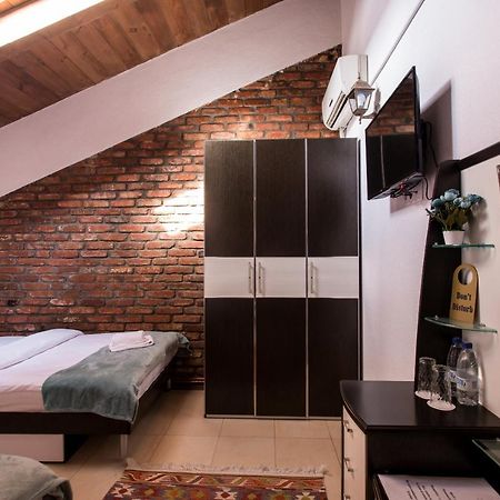 Accent Hotel Tbilisi Esterno foto