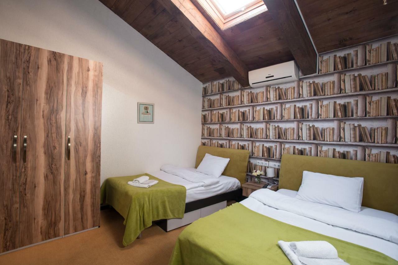 Accent Hotel Tbilisi Esterno foto