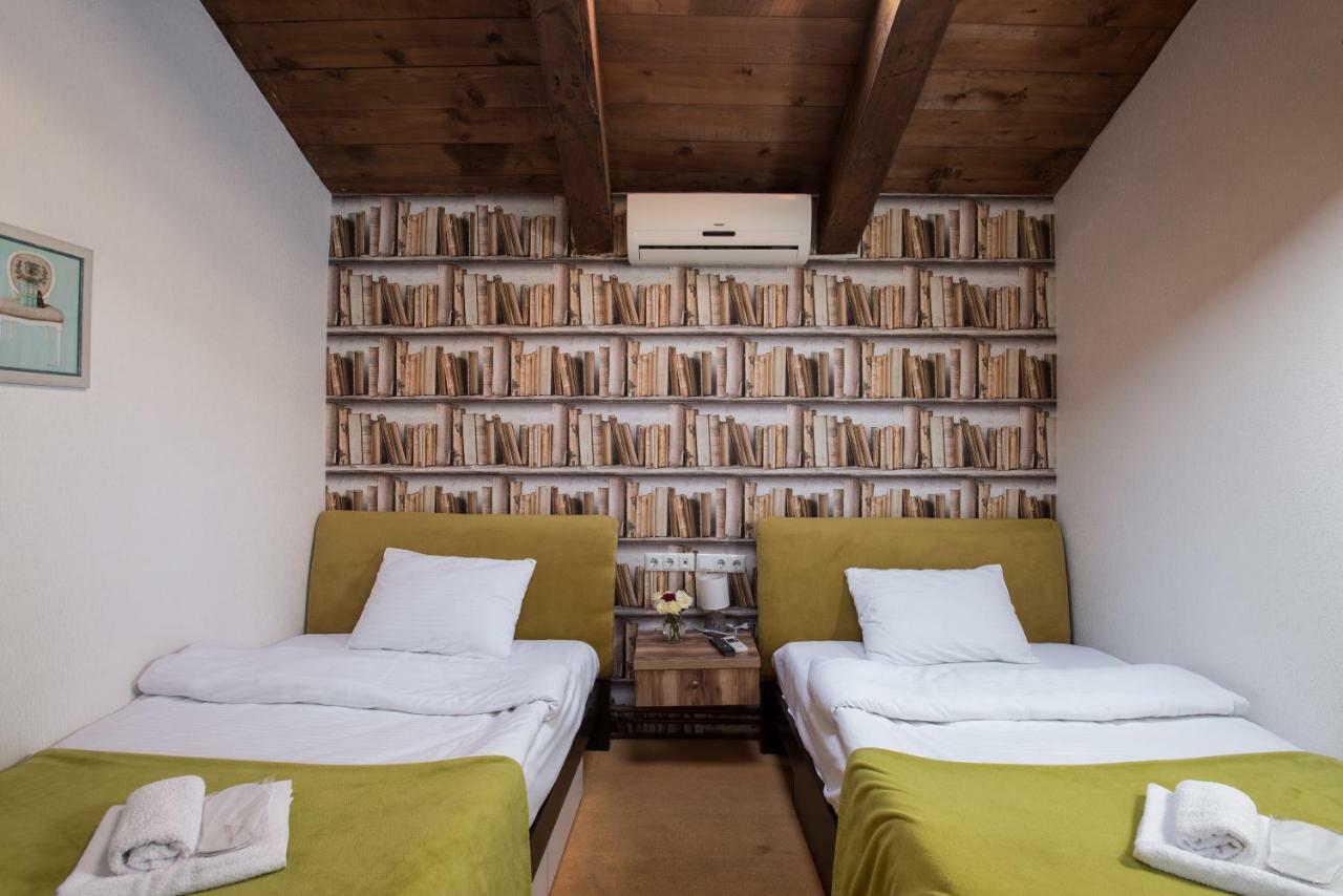 Accent Hotel Tbilisi Esterno foto