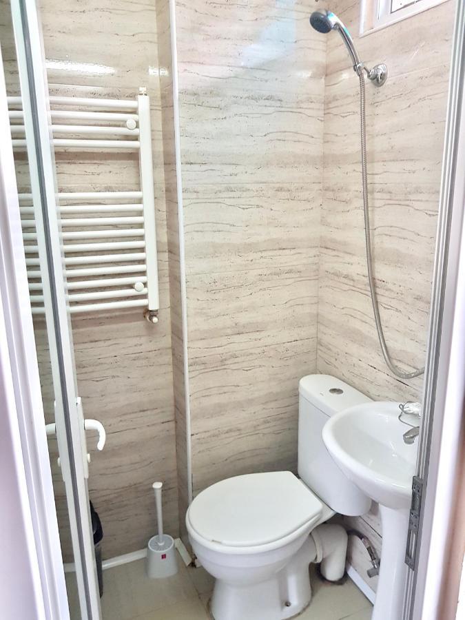 Accent Hotel Tbilisi Esterno foto