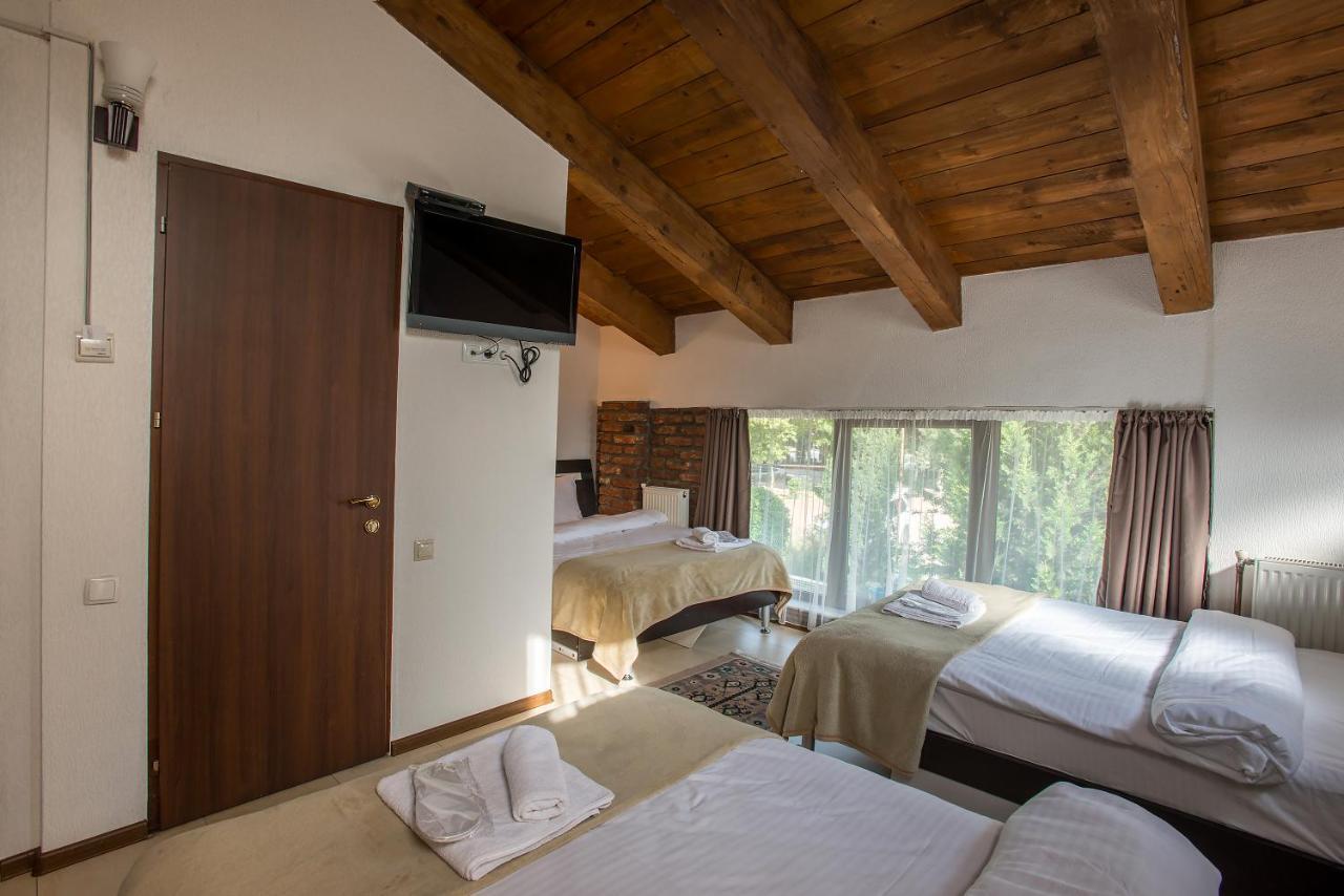 Accent Hotel Tbilisi Esterno foto
